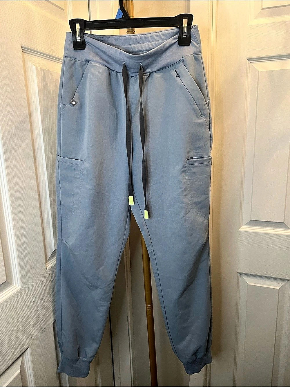 FIGS Zamora Jogger Scrub Pants Blue